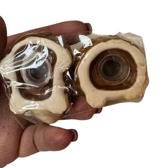 Hedgehog Ceramic Salt & Pepper Shaker Set - Picture 4 of 6